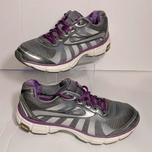 Abeo Women’s Running Shoes With Vibram Soles